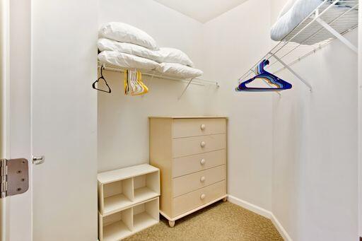 SILVER BEACH TOWERS - Residential