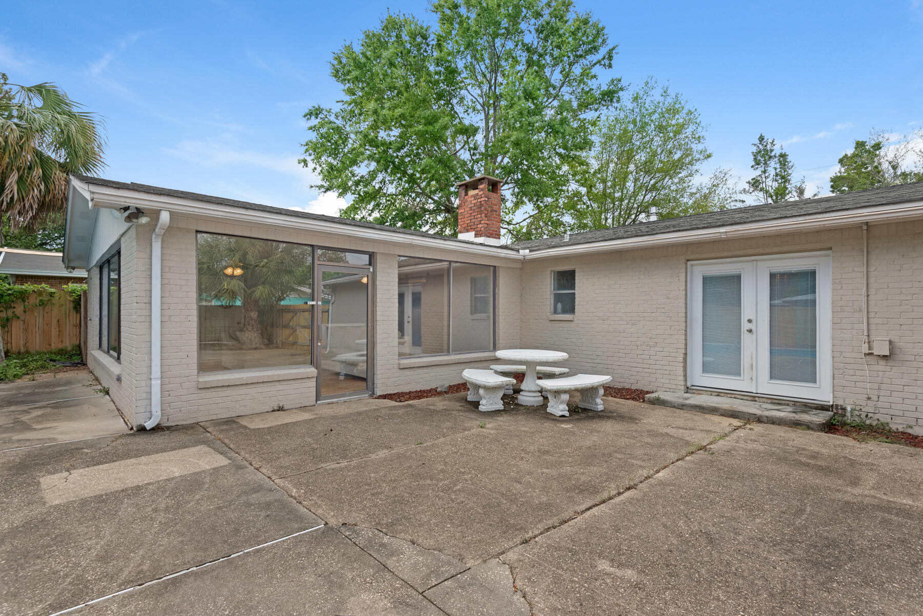 MID PINES - Residential