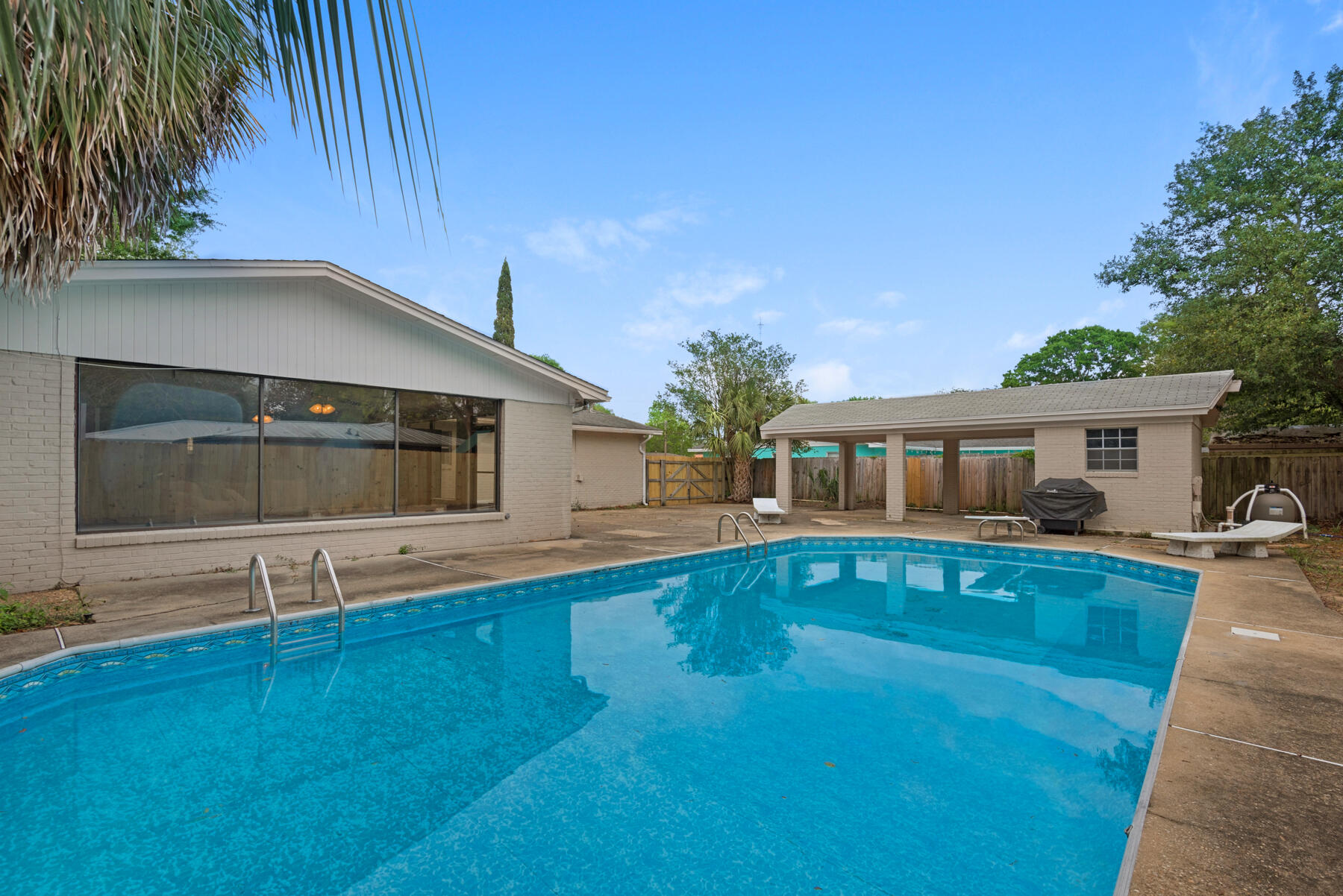 MID PINES - Residential