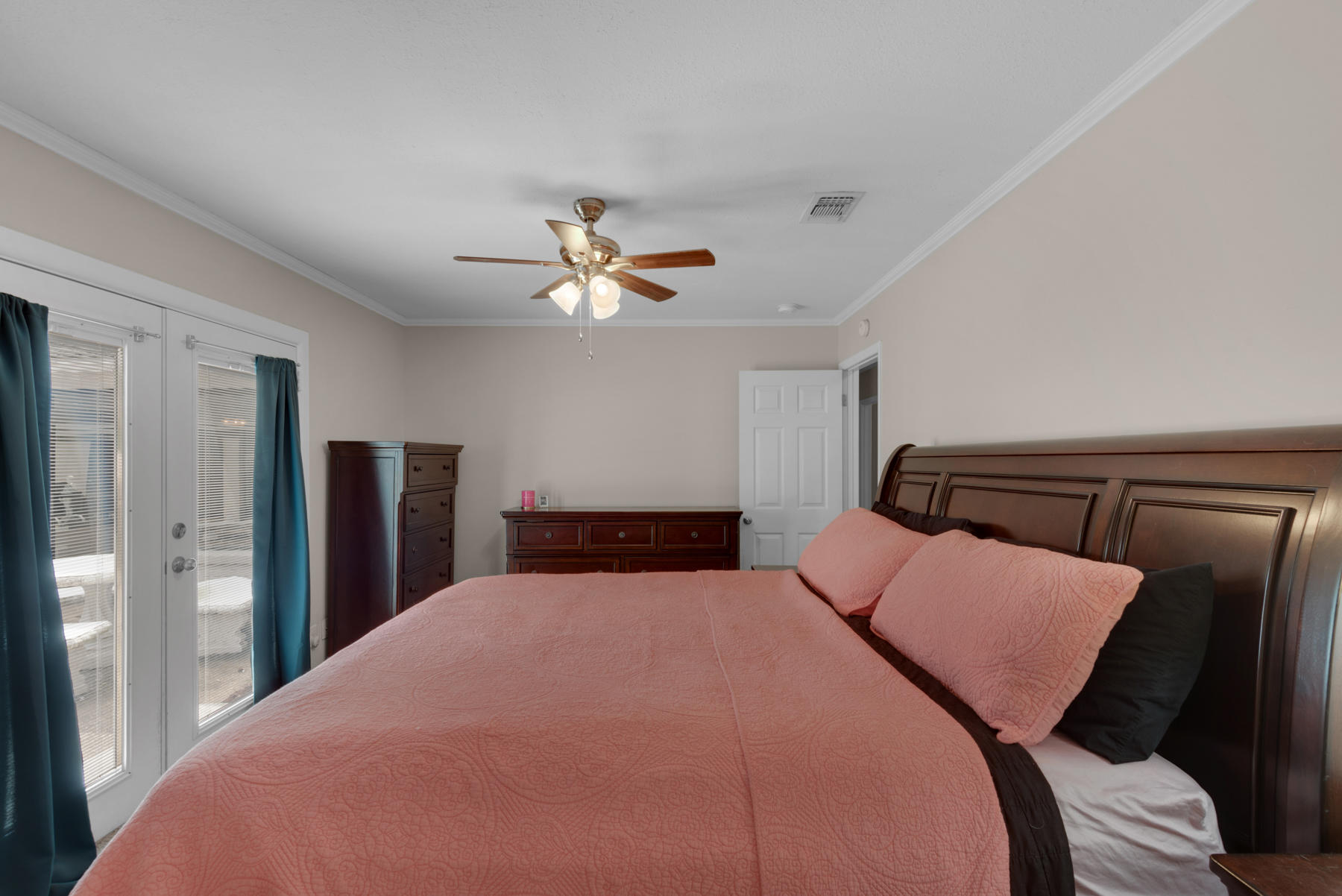 MID PINES - Residential