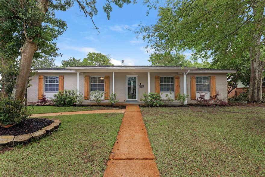 Updated POOL home in FWB! Don't let the age of this home fool you - nearly everything has been updated! Beautiful curb appeal from a large front porch, custom made shutters, and mature landscaping welcomes you up to find an oversized driveway, double-gate entry to the back yard, and block car port with storage shed. Inside you'll LOVE the floorplan that includes 2 living spaces, 2 dining spaces, and updated kitchen with granite and SS appliances, 3 bedrooms and 2 full baths - also updated!! The back family room is the real show stopper with barn door accents, separate laundry room and 1/2 bath included! The large pool has a new filter and plenty of room to relax in the summer sun! Come see this beauty today!! *Roof 2006, HVAC 2016, WH 2018, copper plumbing, updated wiring *