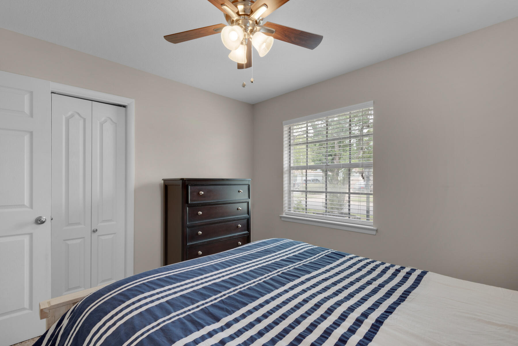 MID PINES - Residential