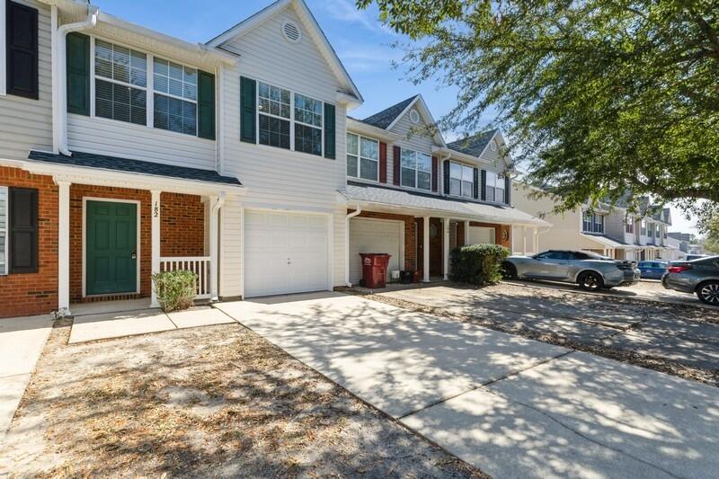 ROLLING PINES - Residential