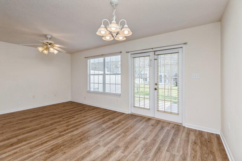 ROLLING PINES - Residential