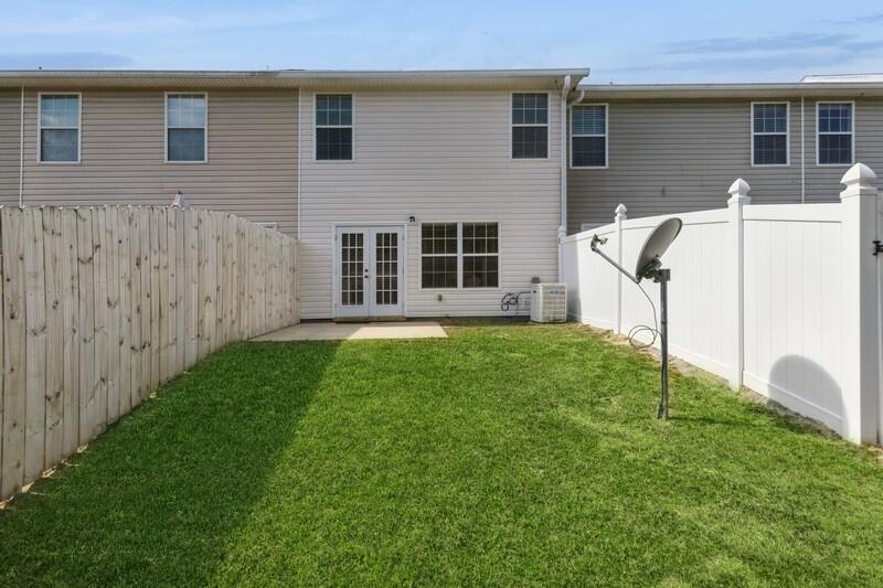 ROLLING PINES - Residential