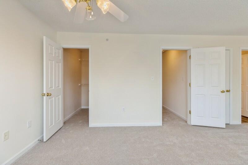 ROLLING PINES - Residential
