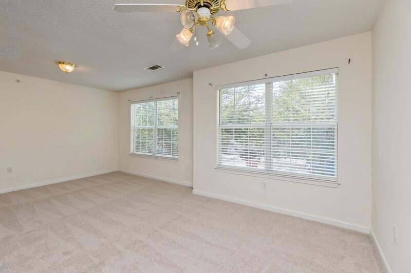 ROLLING PINES - Residential
