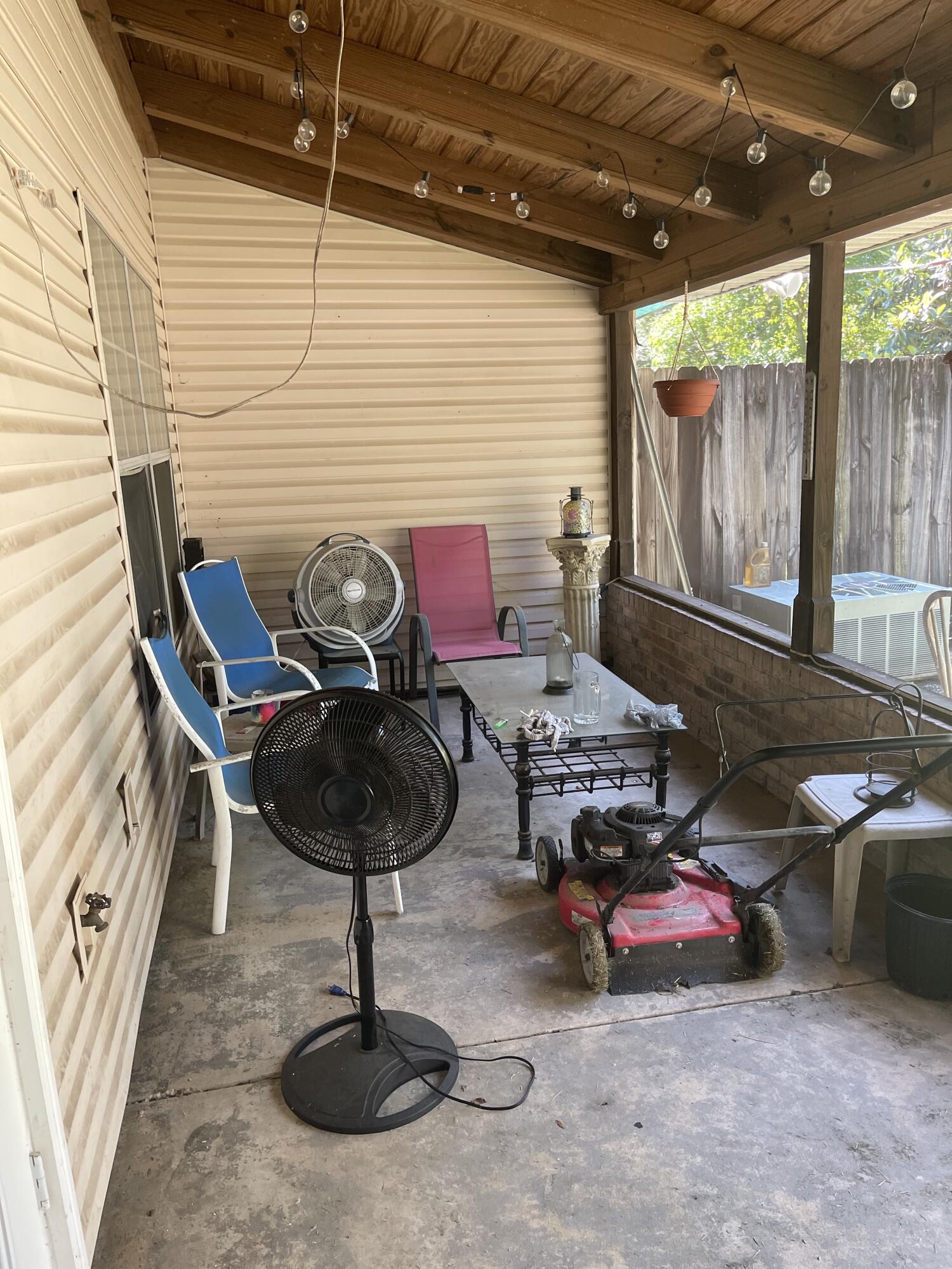 BRIGHTON WOODS 1ST ADDN - Residential