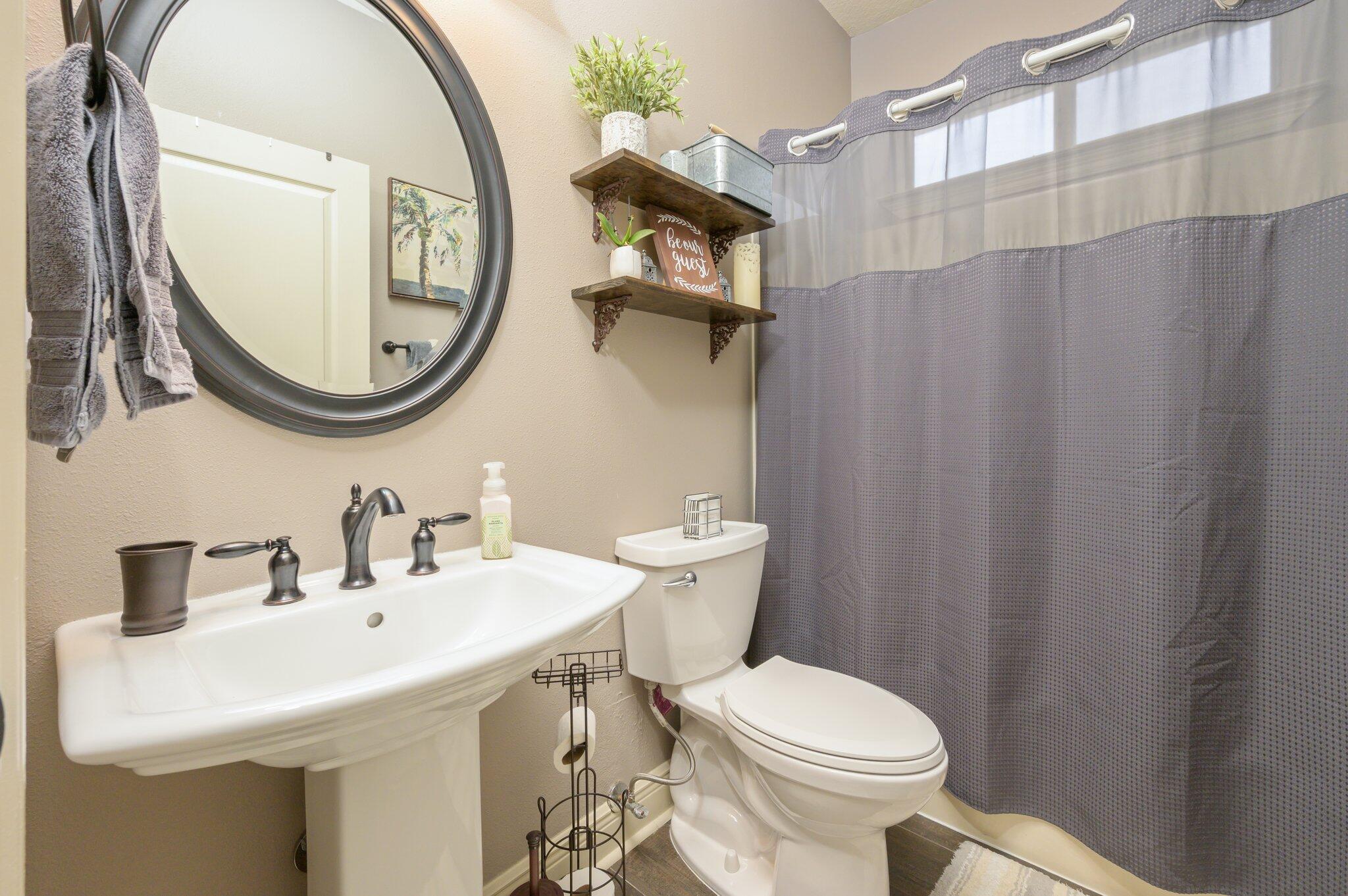 CHARDONNAY ESTATES - Residential