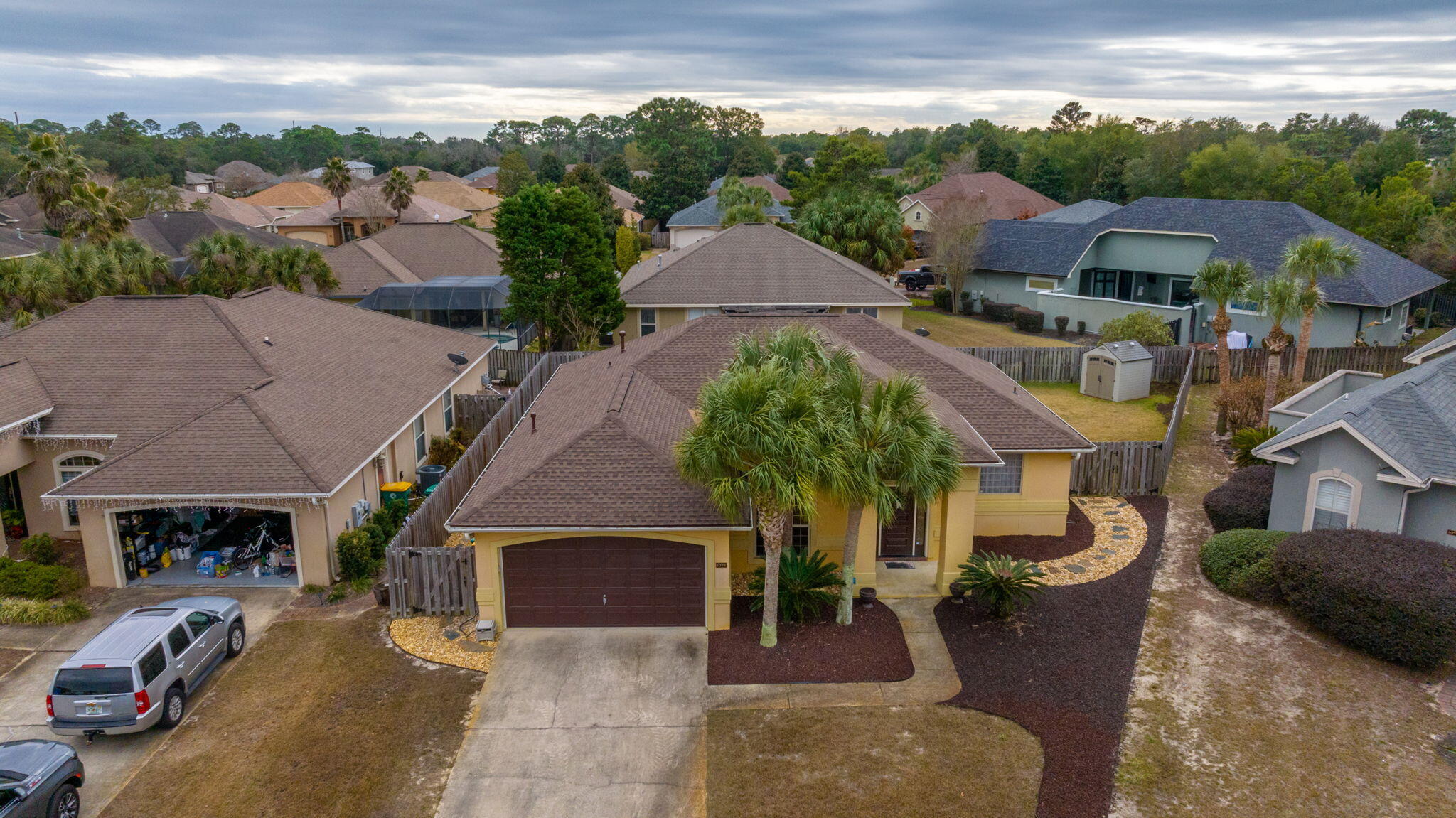 CHARDONNAY ESTATES - Residential