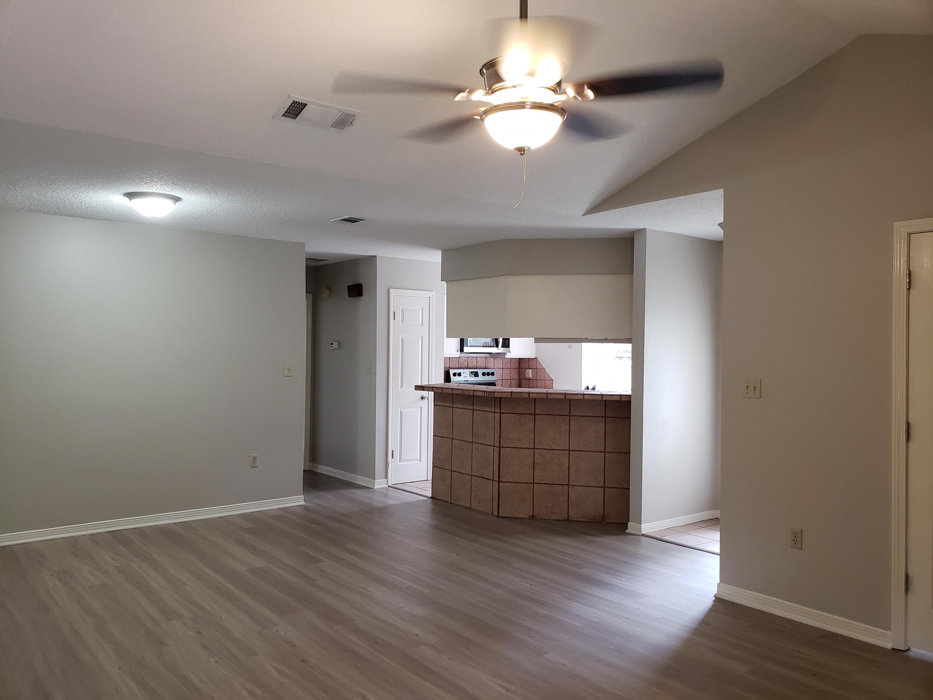 KELLY HILL ESTATES - Residential Lease