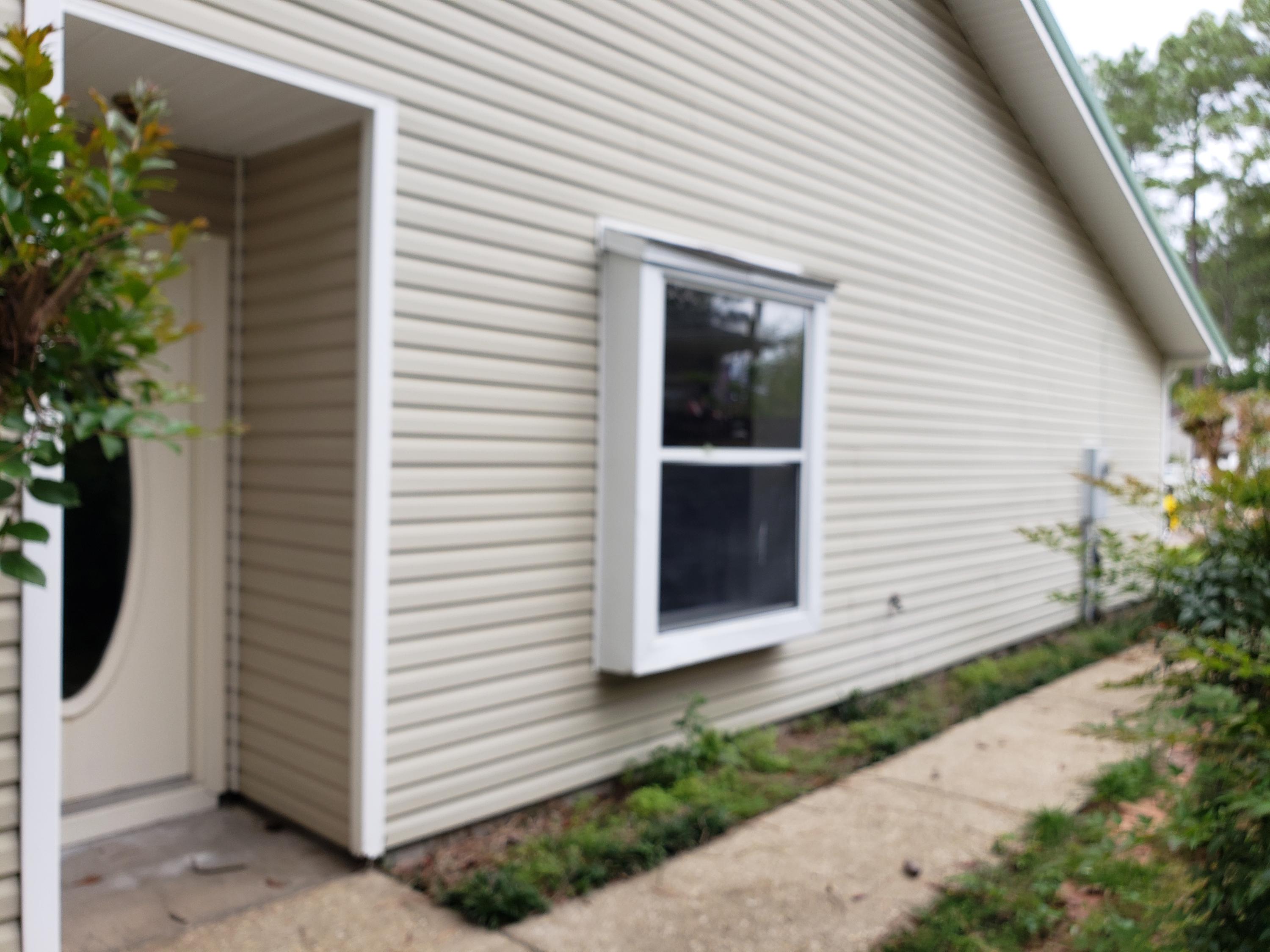 KELLY HILL ESTATES - Residential Lease