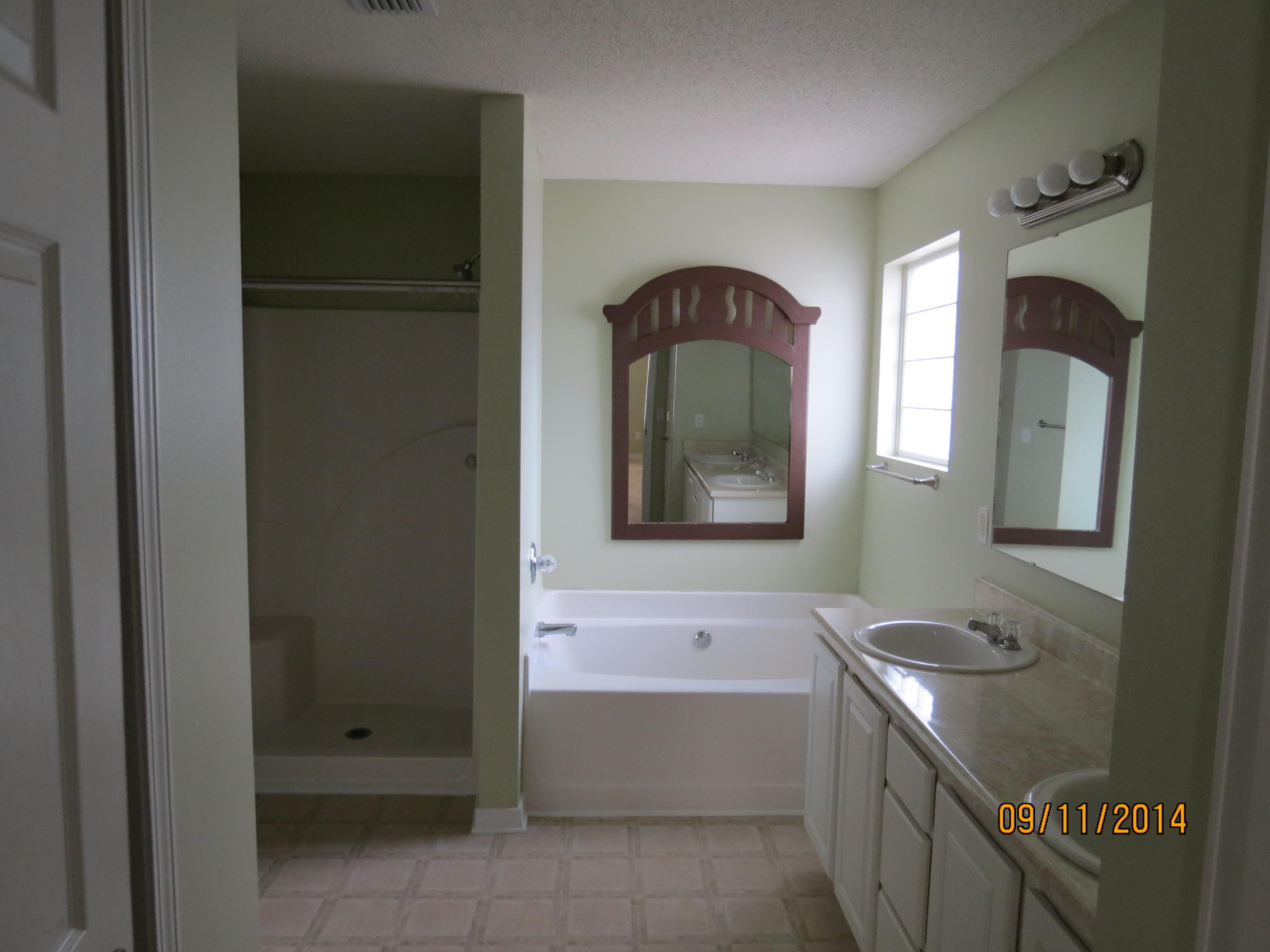 COUNTRYVIEW ESTATES 10TH ADDN - Residential Lease