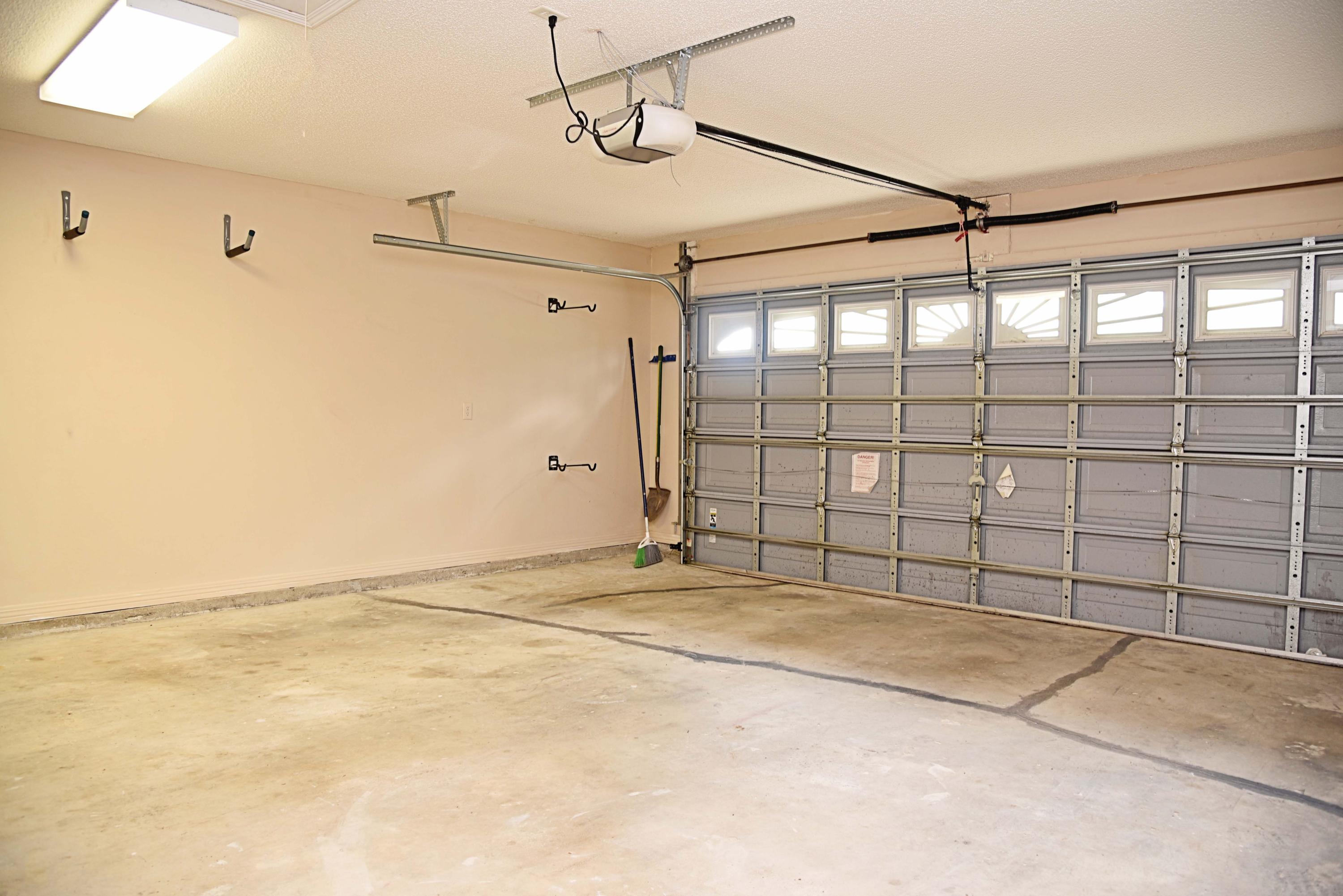 EMORY THOMAS - Residential