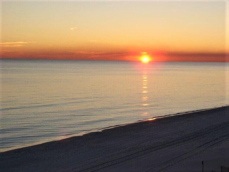 Surf Dweller Condominiums - Residential