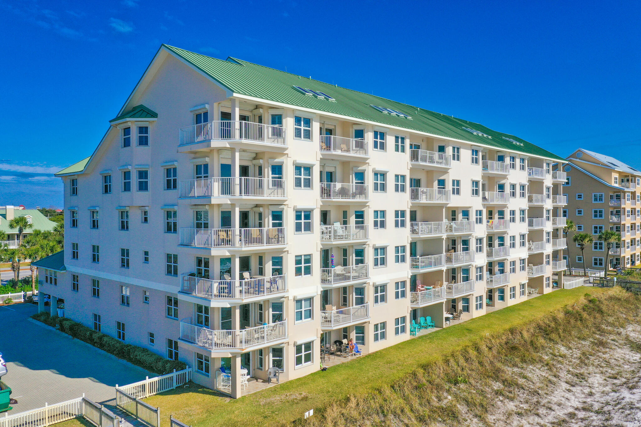 CRYSTAL DUNES CONDO - Residential