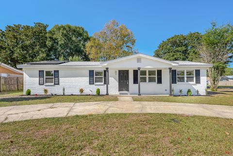 15 Oak Lane Shalimar FL 32579