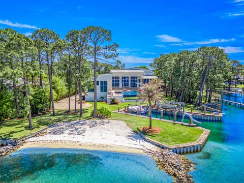 239 NE Yacht Club Drive Fort Walton Beach FL 32548