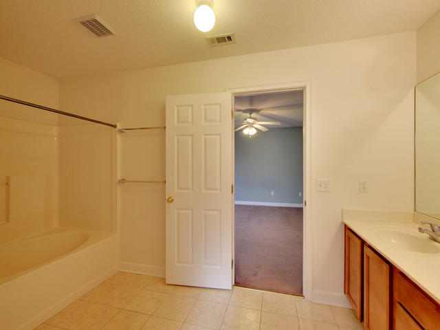 SUMMERWOOD - Residential