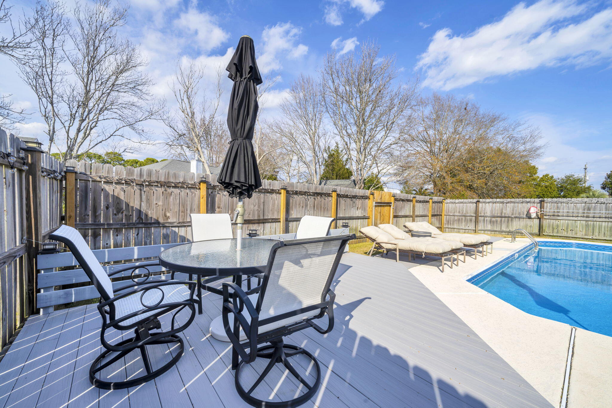 HARBOR BREEZE 1ST ADDN - Residential