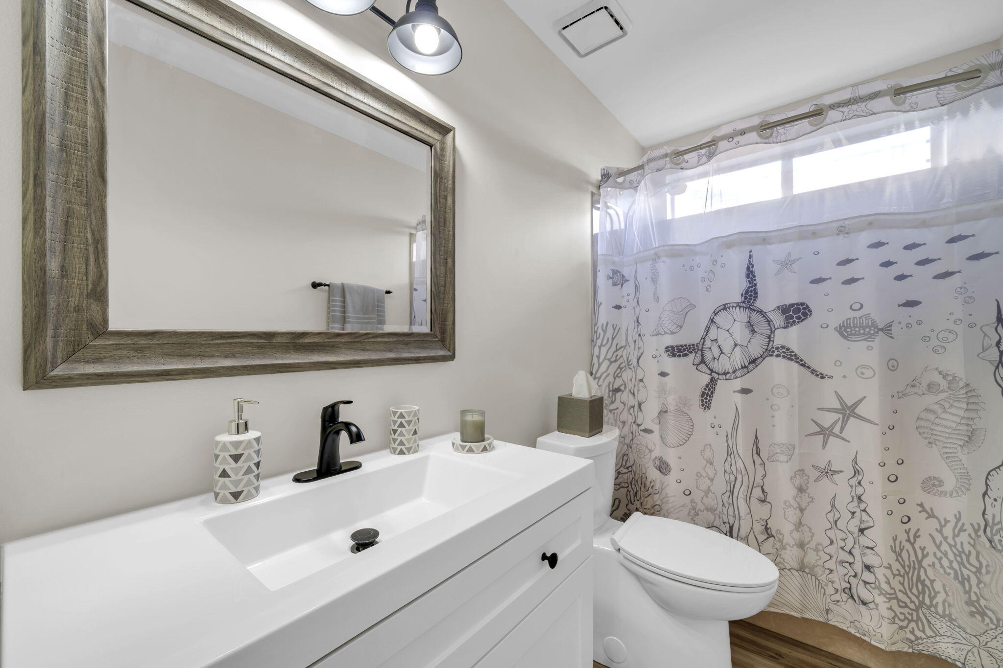 HARBOR BREEZE 1ST ADDN - Residential