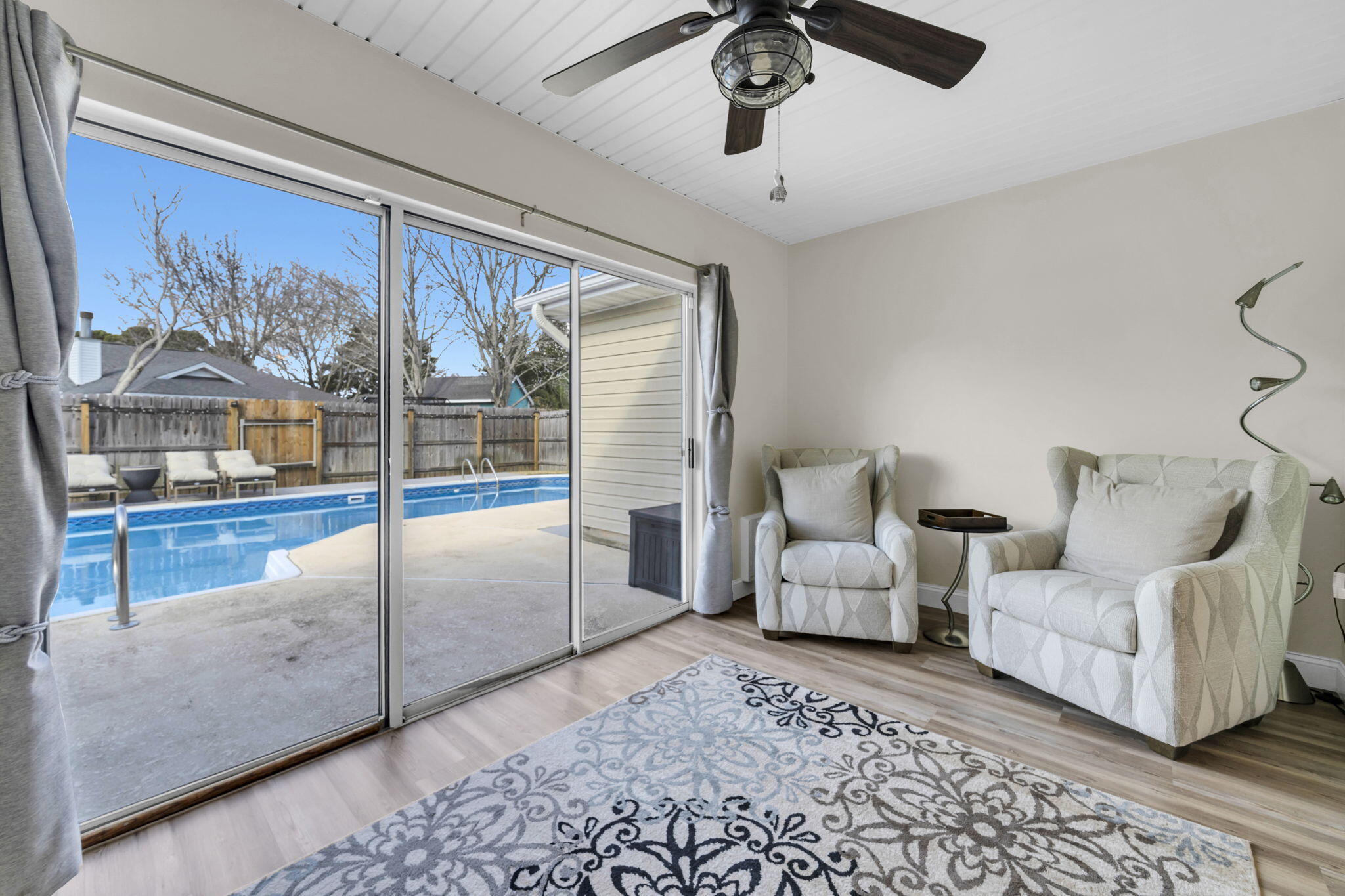 HARBOR BREEZE 1ST ADDN - Residential