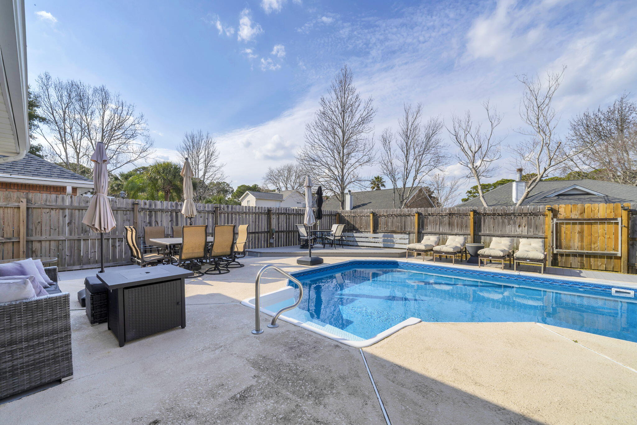 HARBOR BREEZE 1ST ADDN - Residential