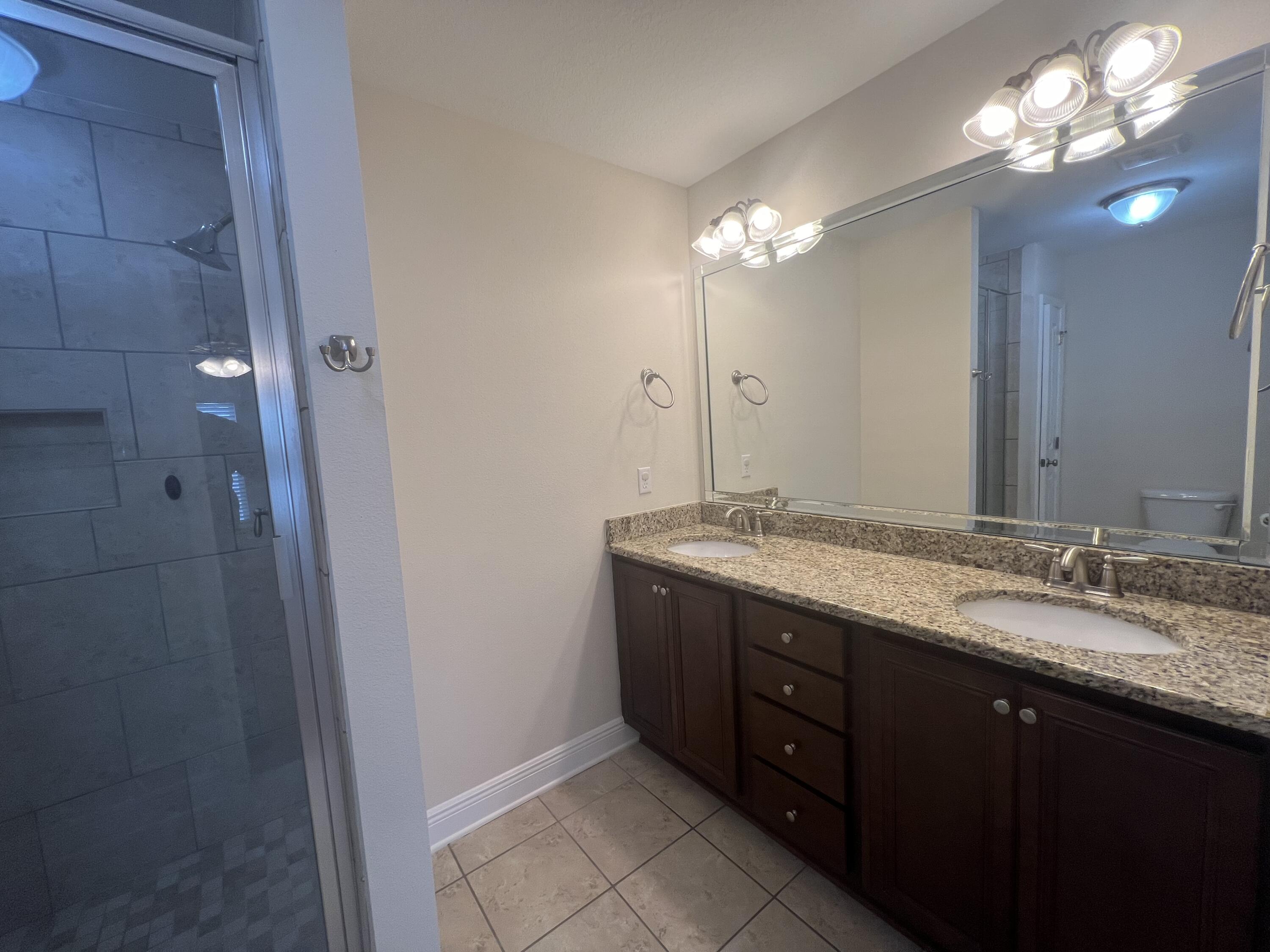 WATER OAKS T/H - Residential Lease