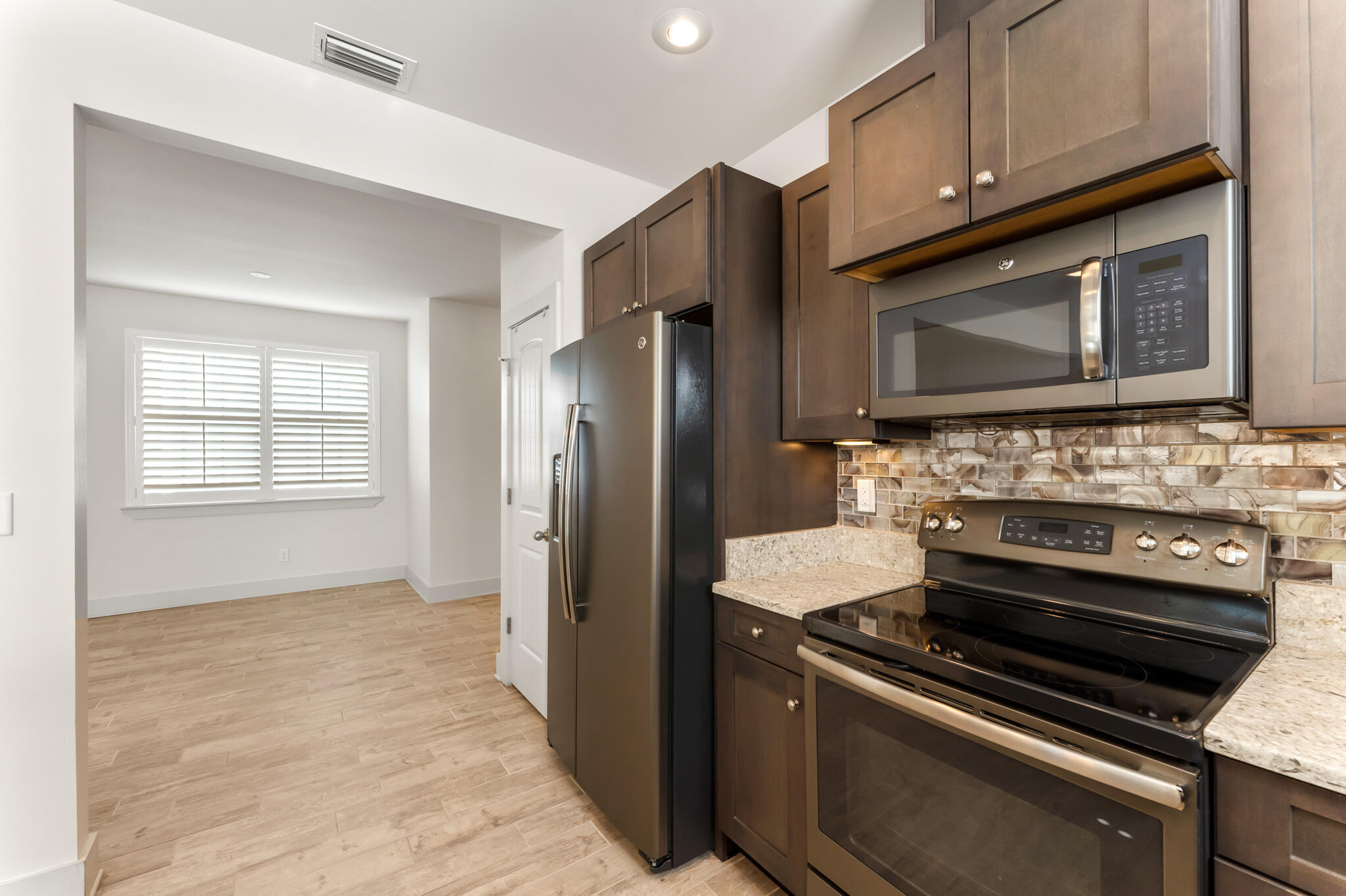 Riley's Bayview - Residential