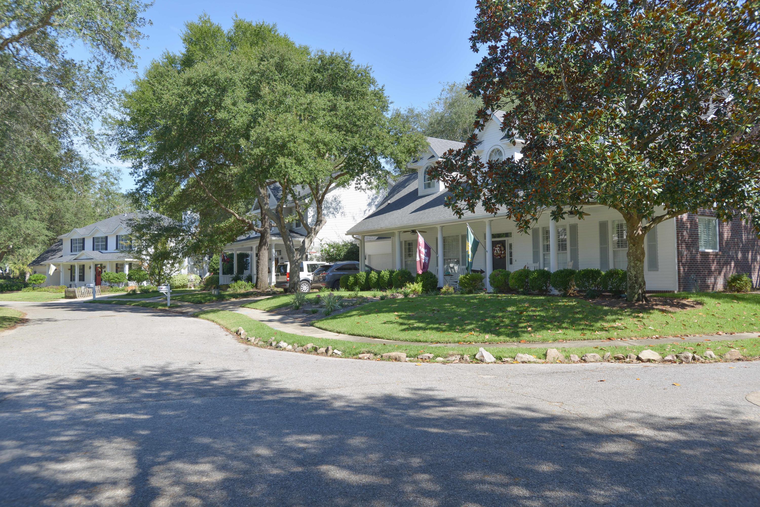 VILLAGE OF BOLTON AT BLUEWATER BAY - Residential