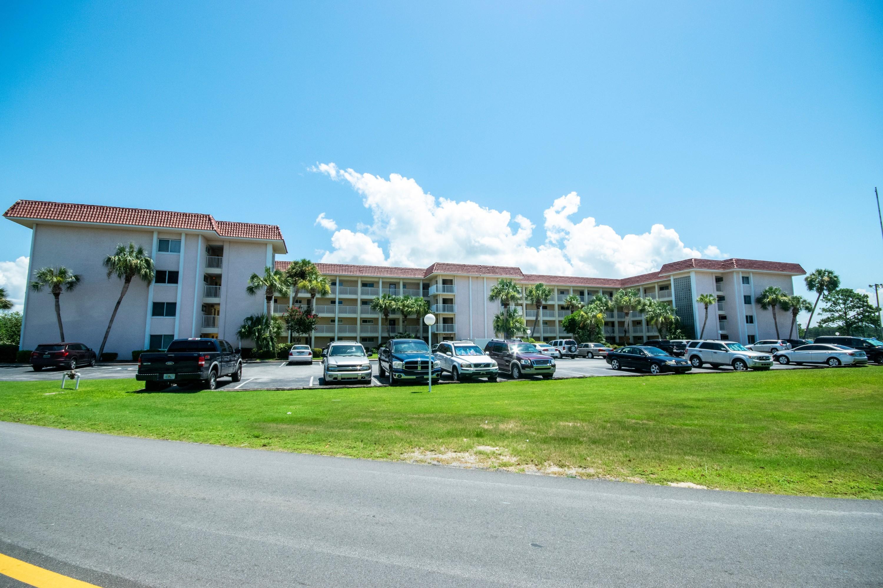 Colony Club - Residential