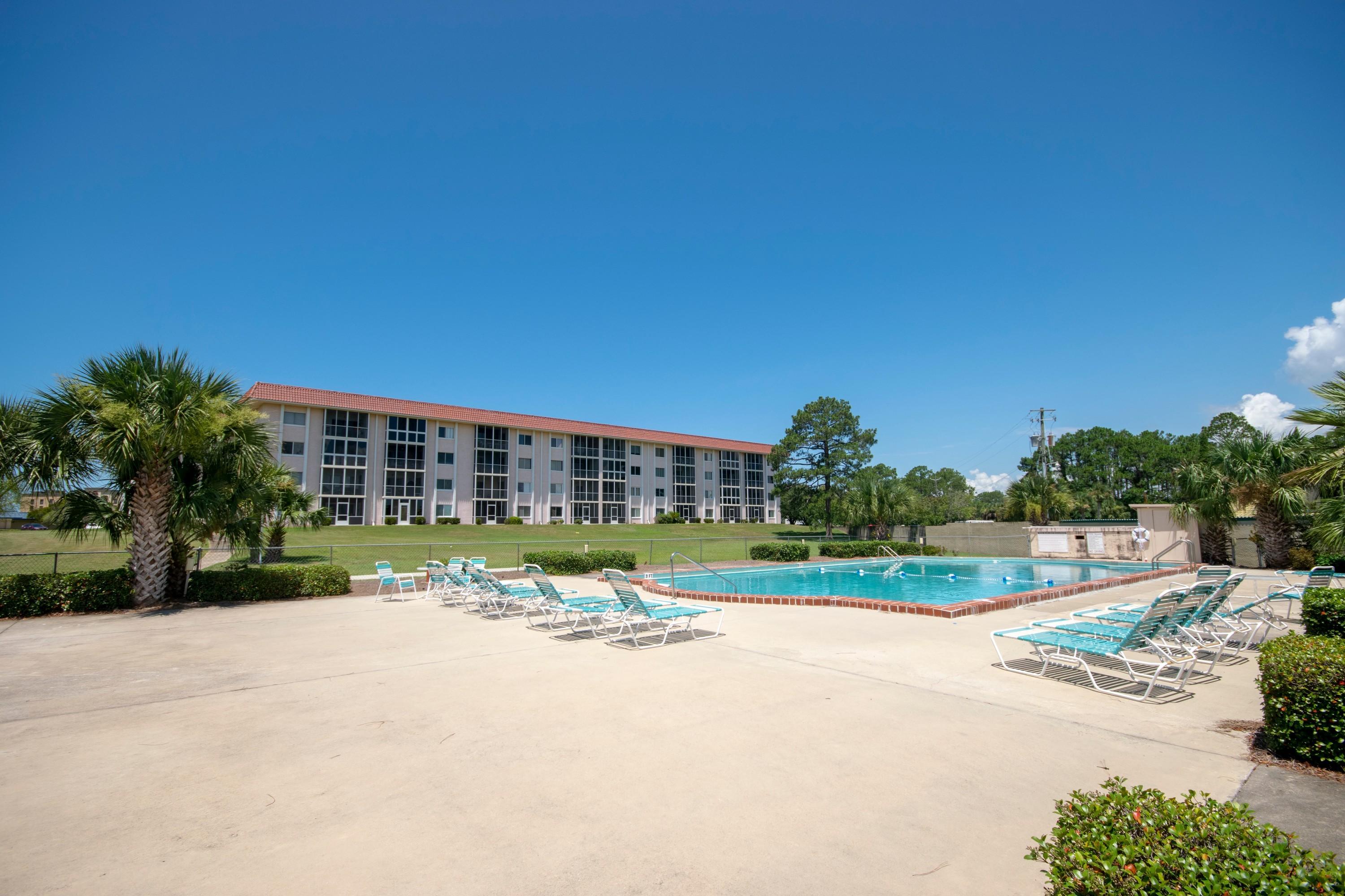 Colony Club - Residential