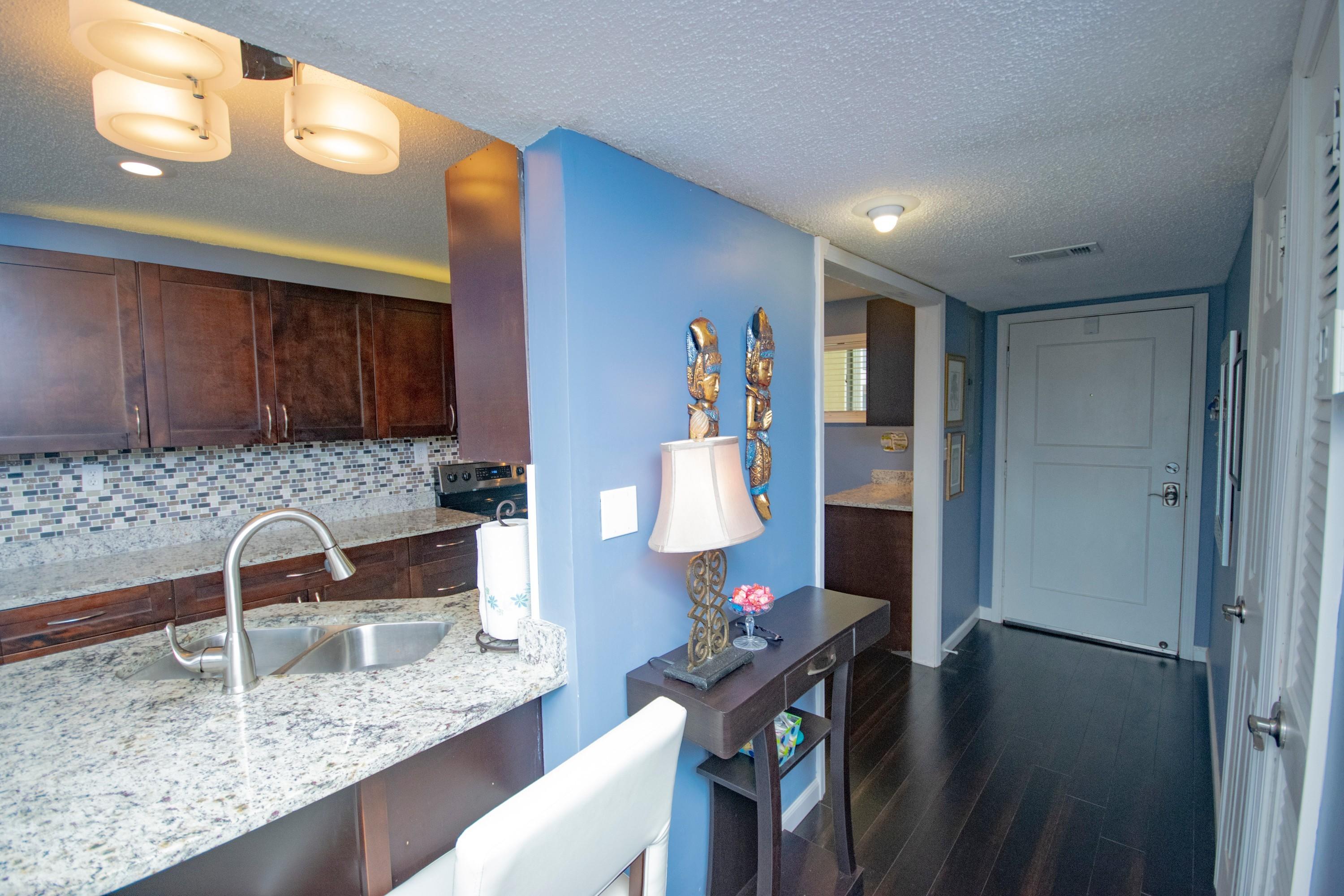 Colony Club - Residential