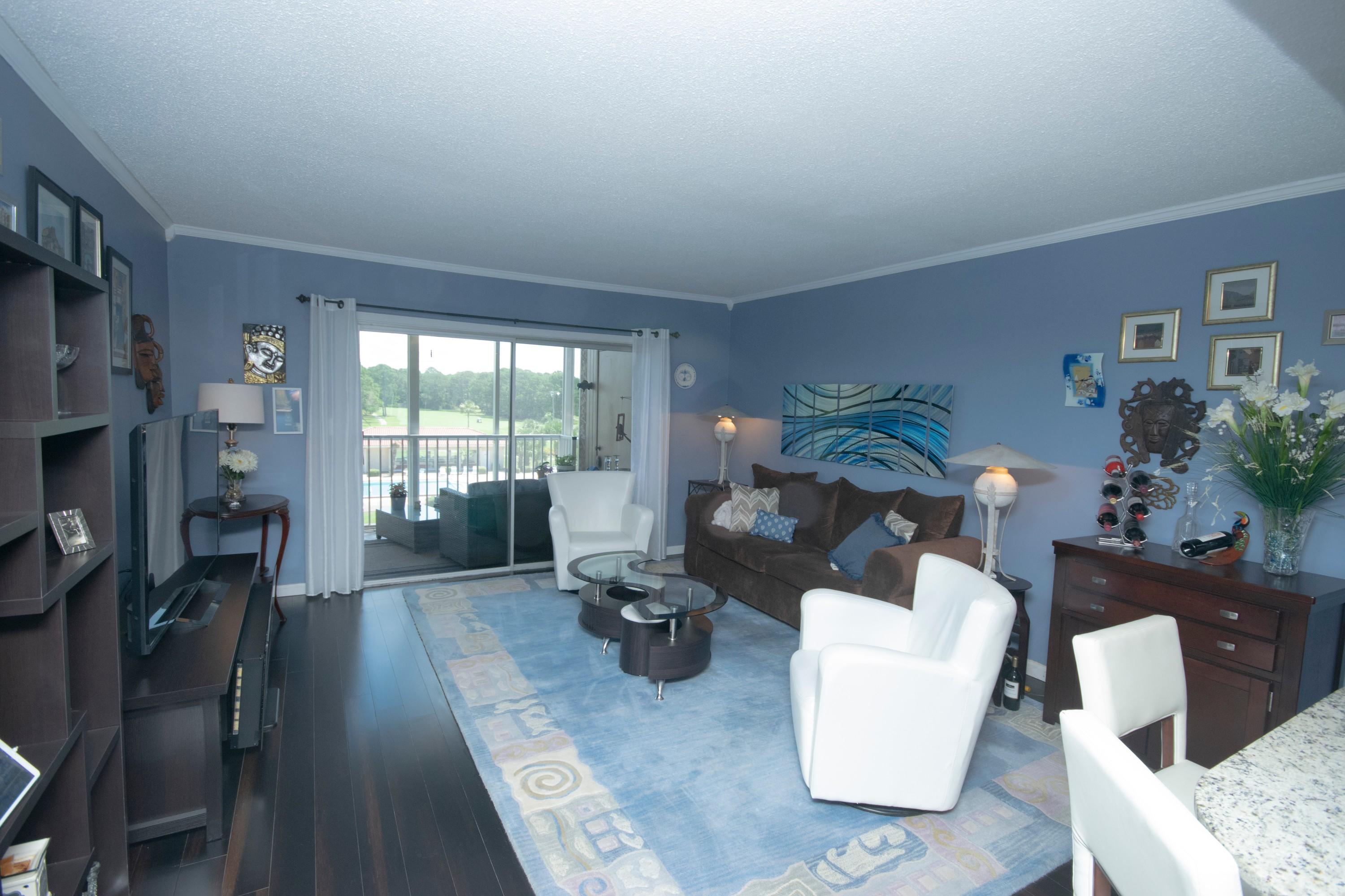 Colony Club - Residential