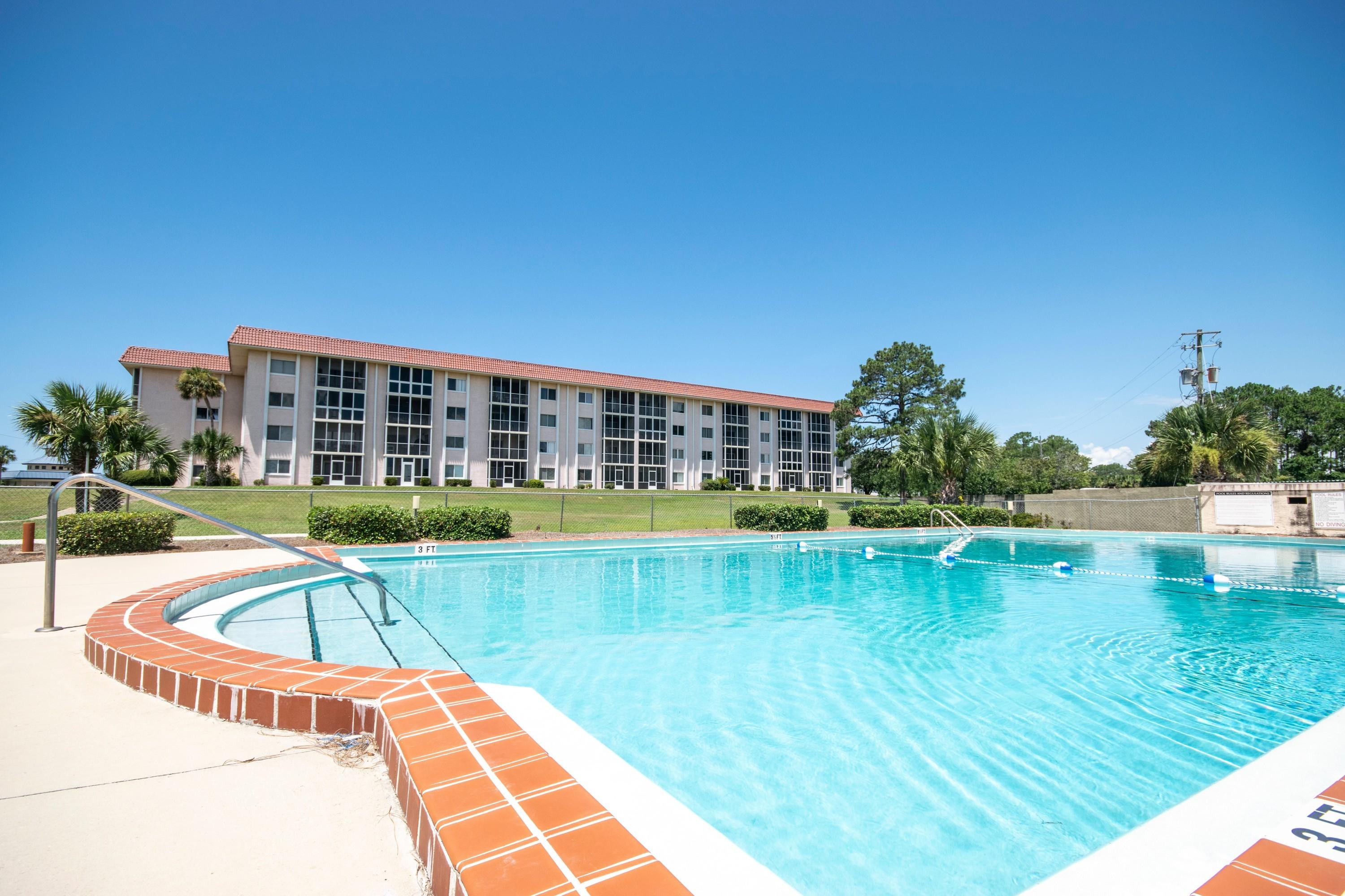 Colony Club - Residential