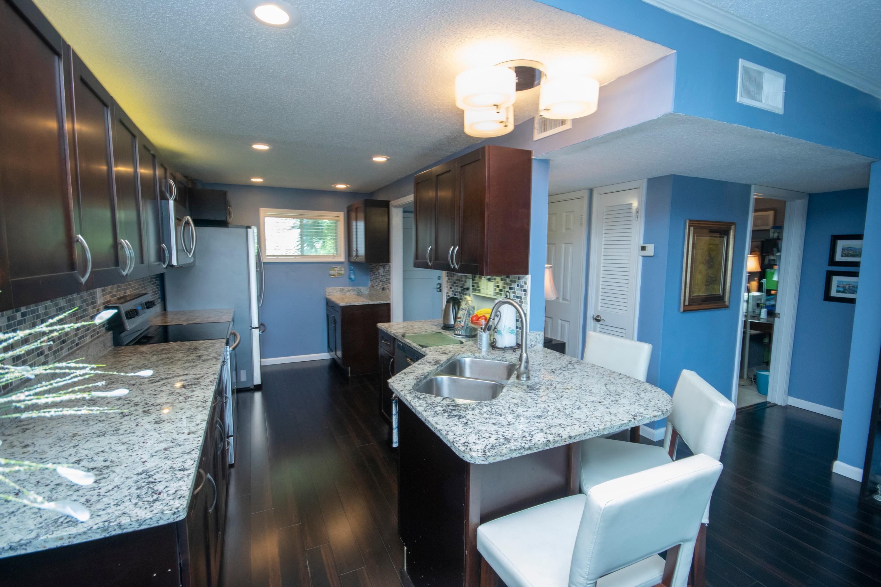 Colony Club - Residential