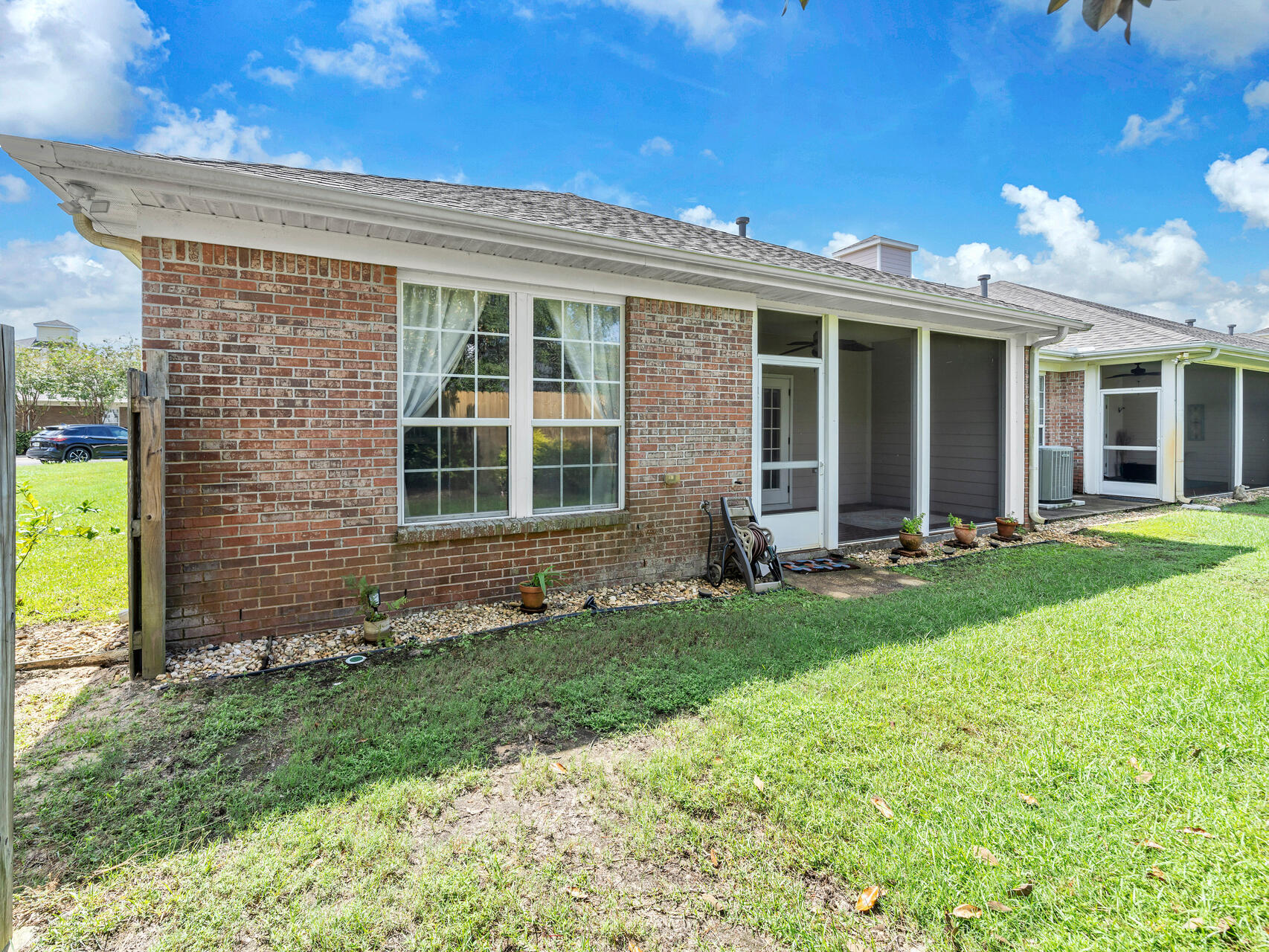 DIAMOND LAKES - Residential