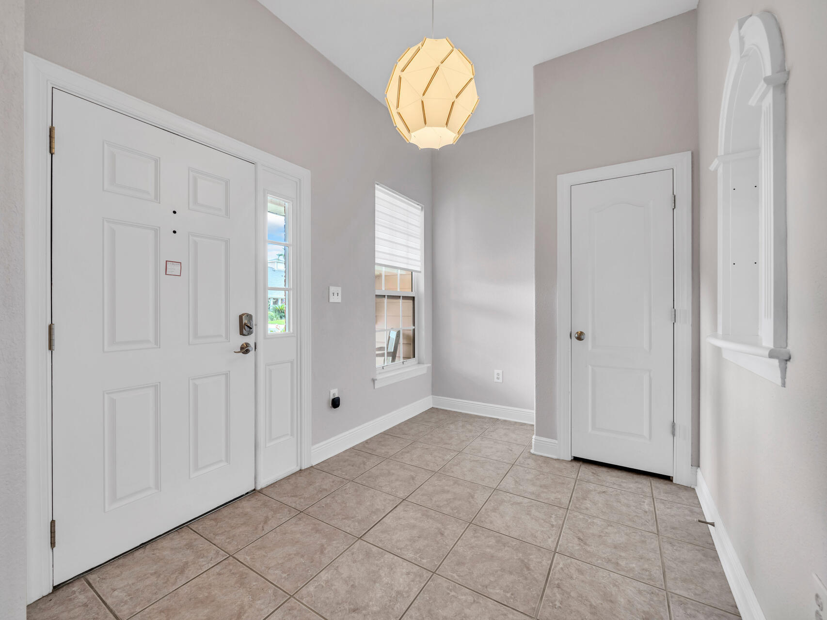 DIAMOND LAKES - Residential