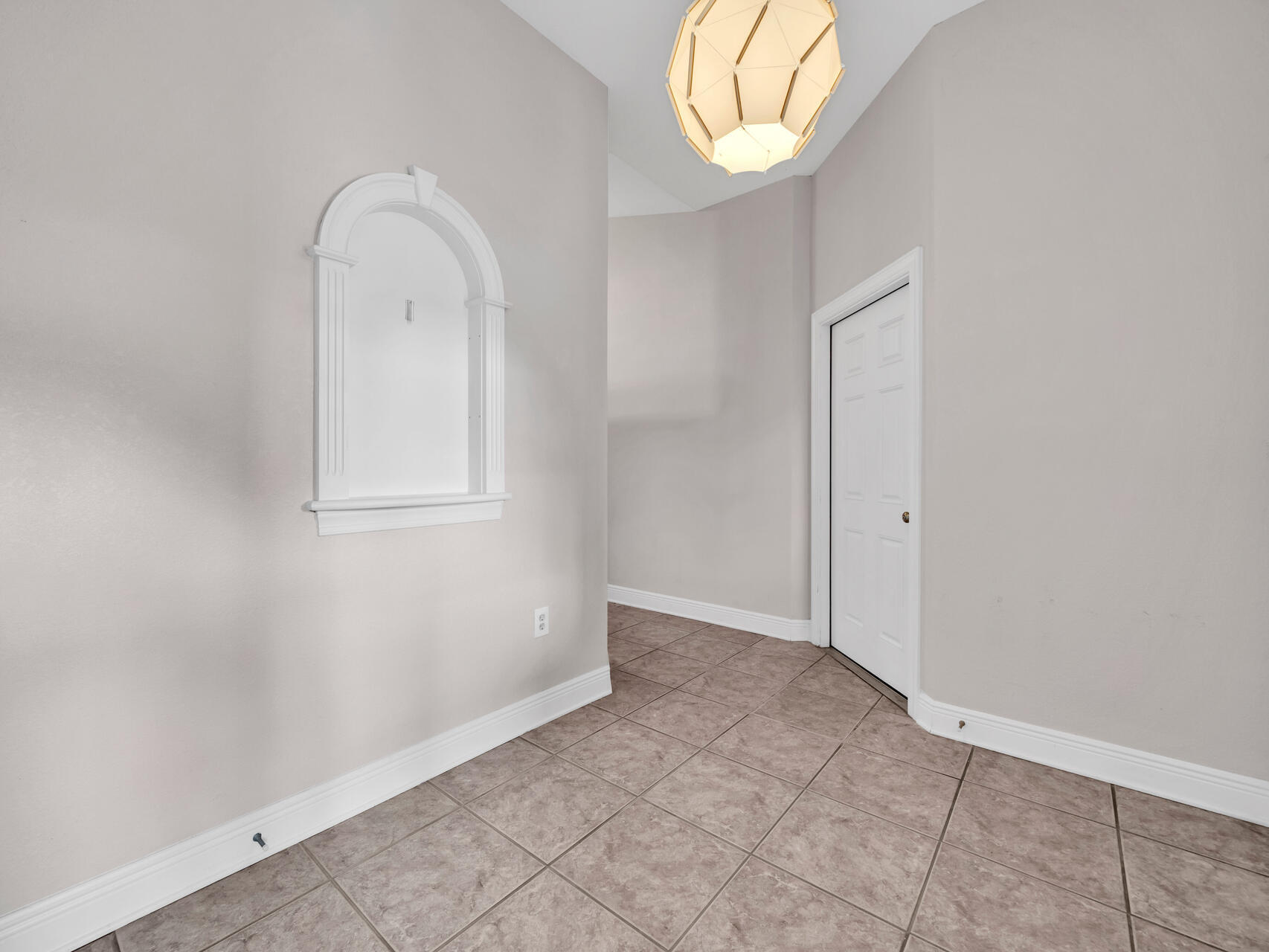 DIAMOND LAKES - Residential