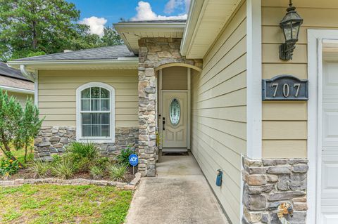 A home in Niceville