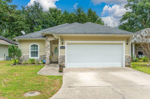 A home in Niceville