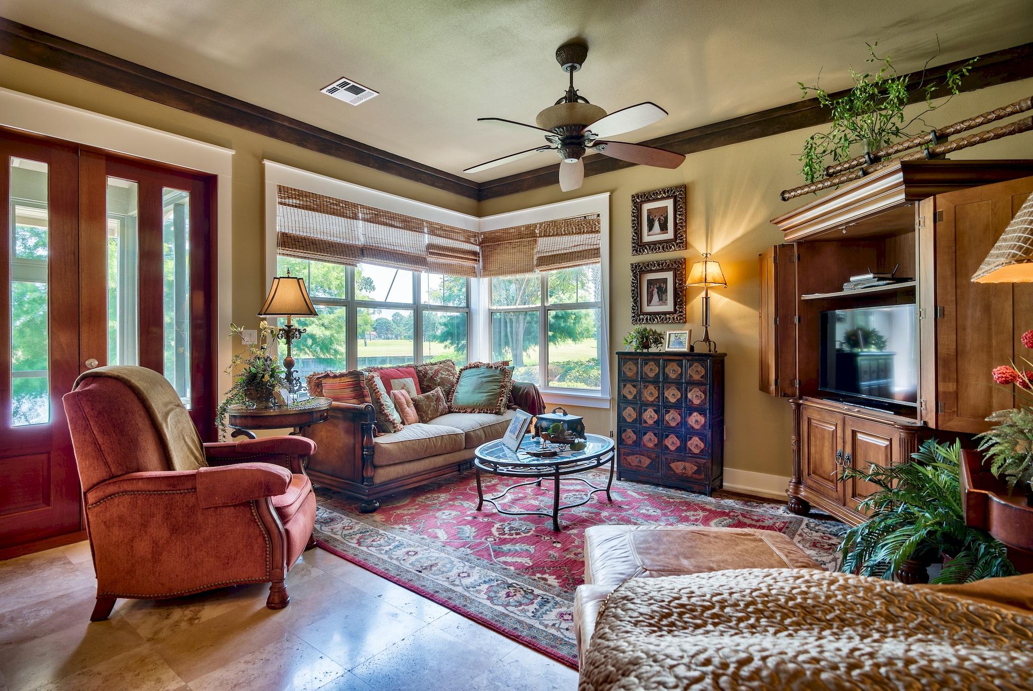 MAGNOLIA BAY - Residential