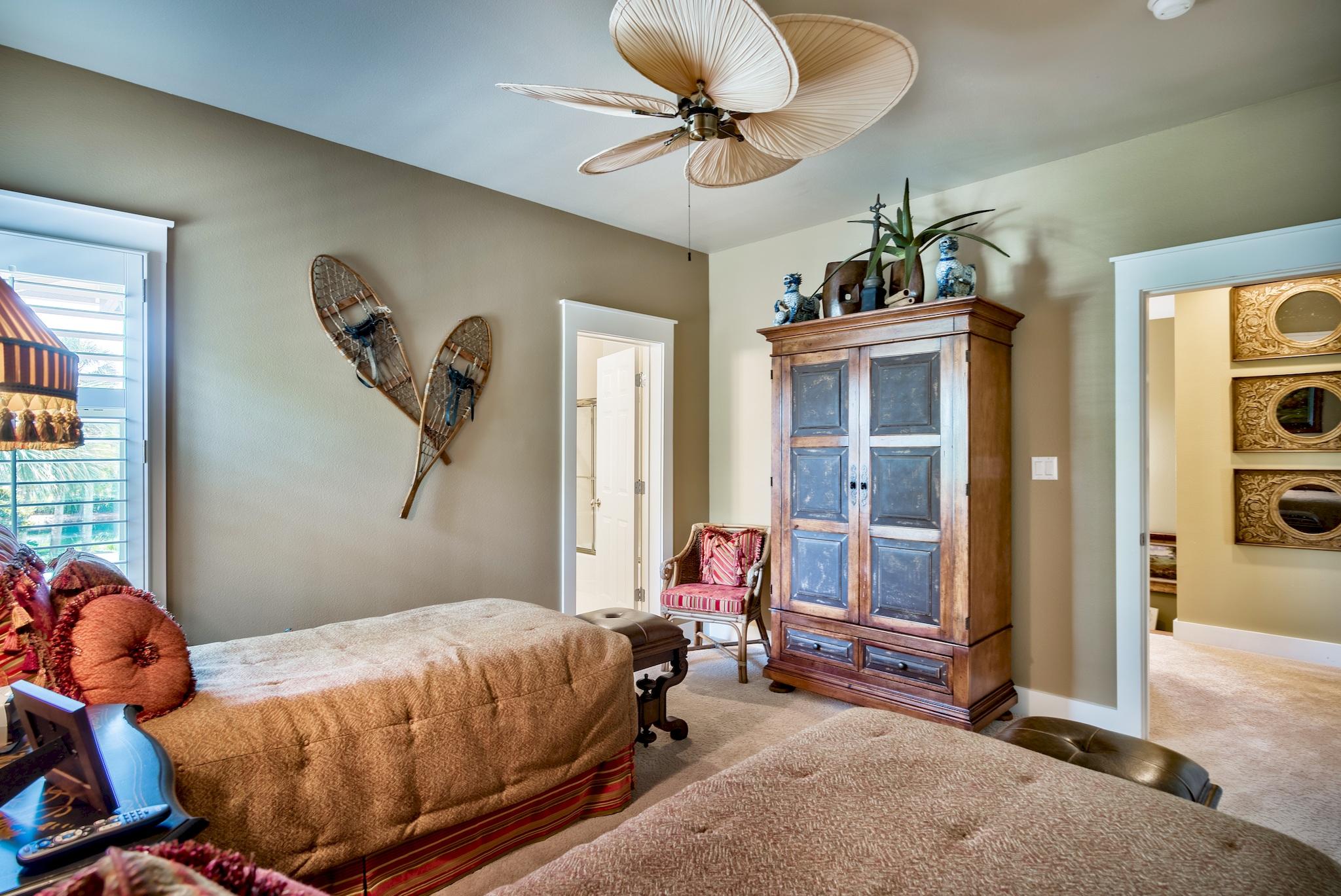 MAGNOLIA BAY - Residential