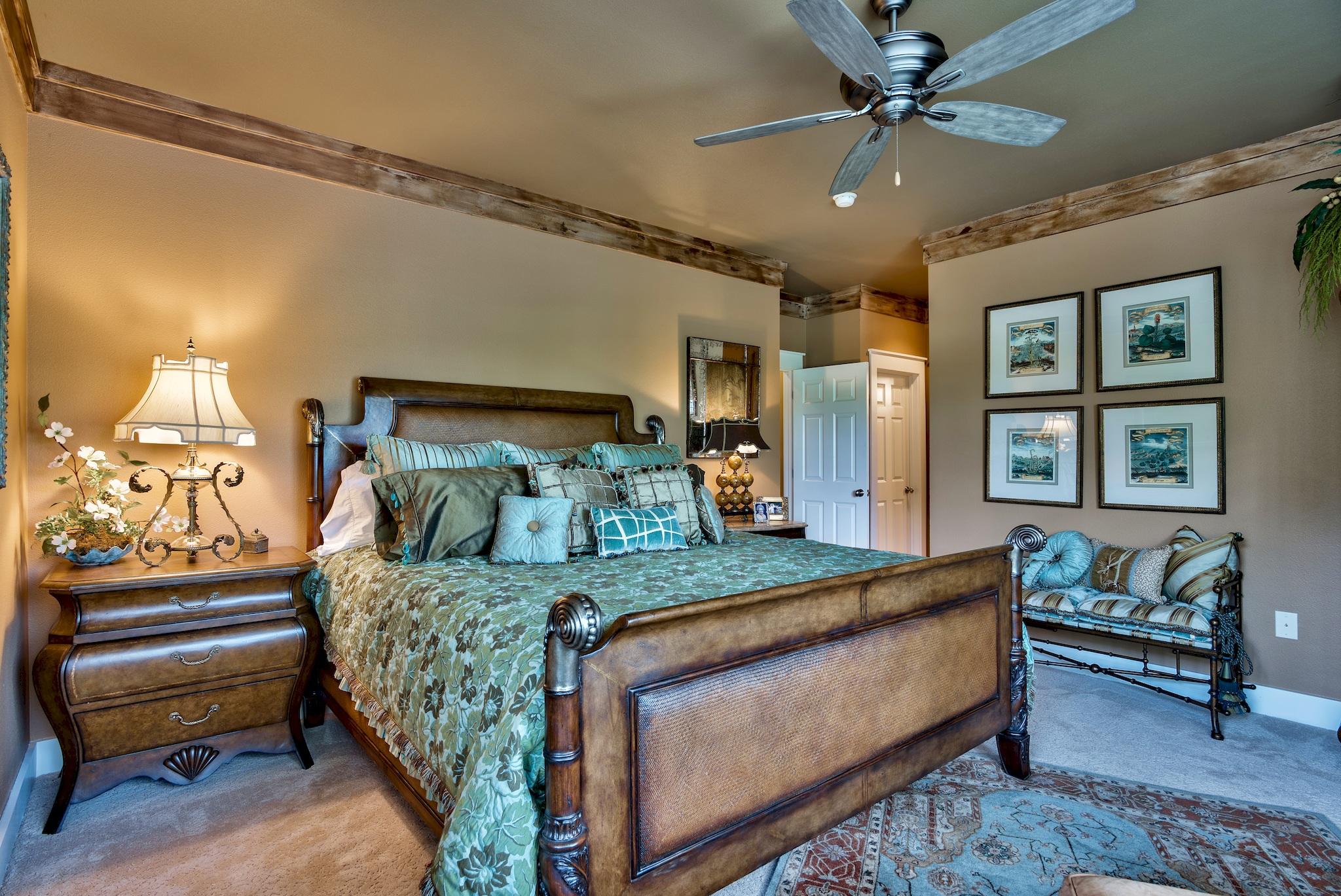 MAGNOLIA BAY - Residential