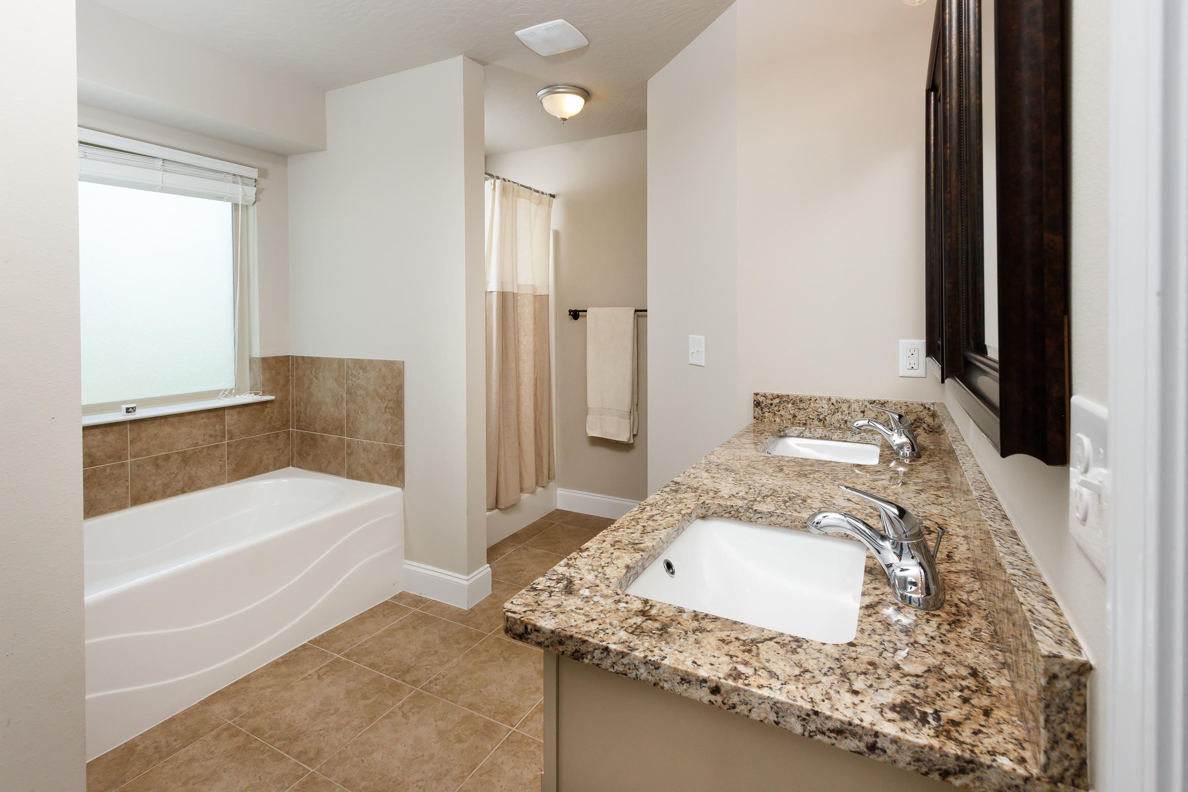 CHANAN ESTATES 1ST ADDN - Residential