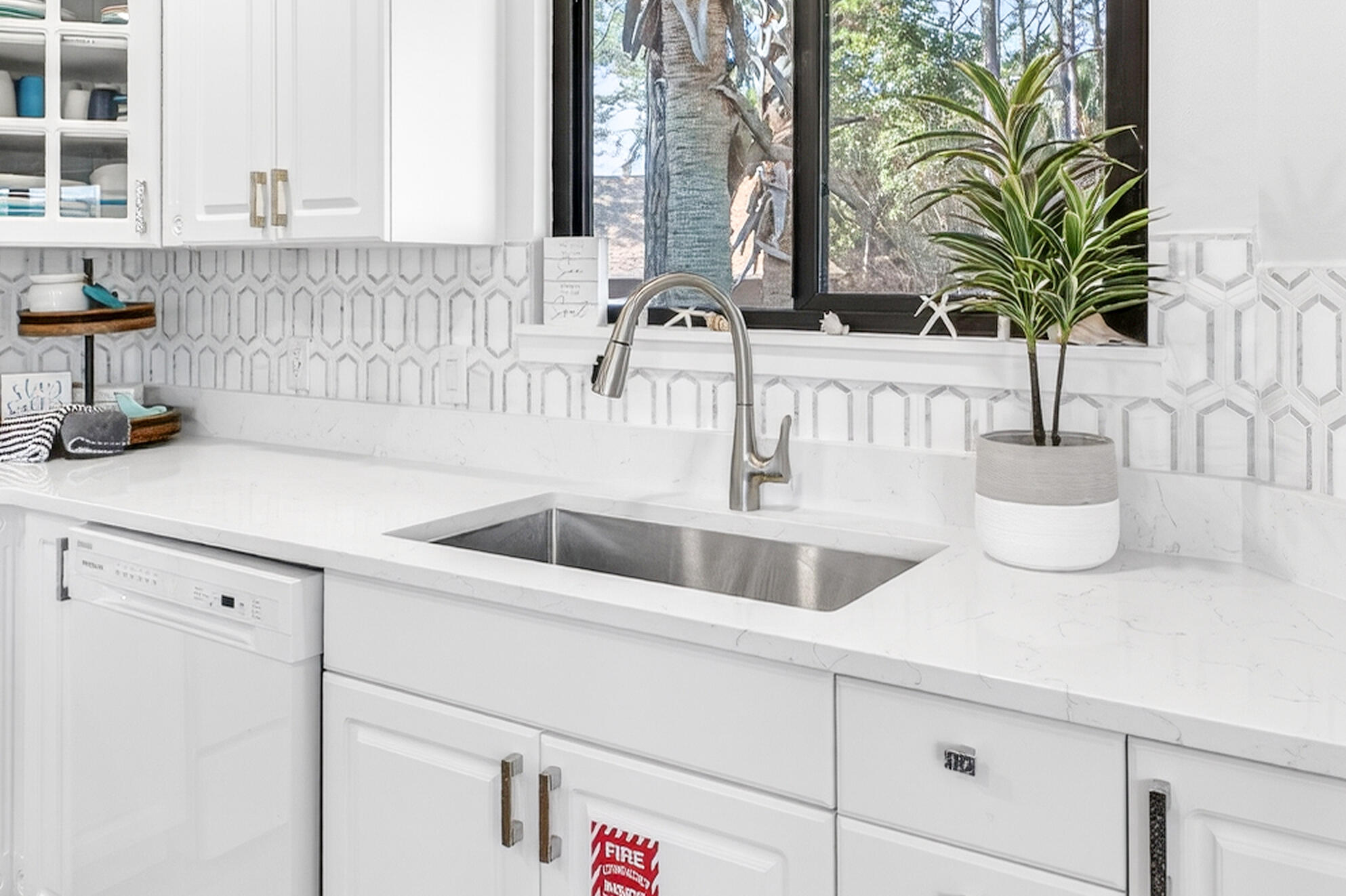 FAIRWAYS THE - Residential