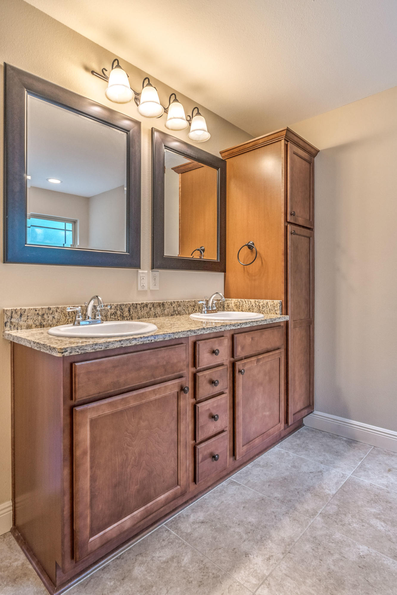 TRAILWOOD ESTATES - Residential