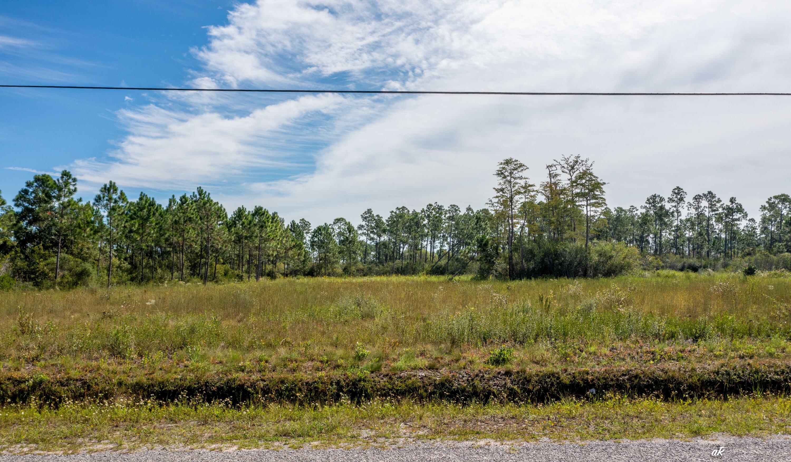 NO RECORDED SUBDIVISION - Land