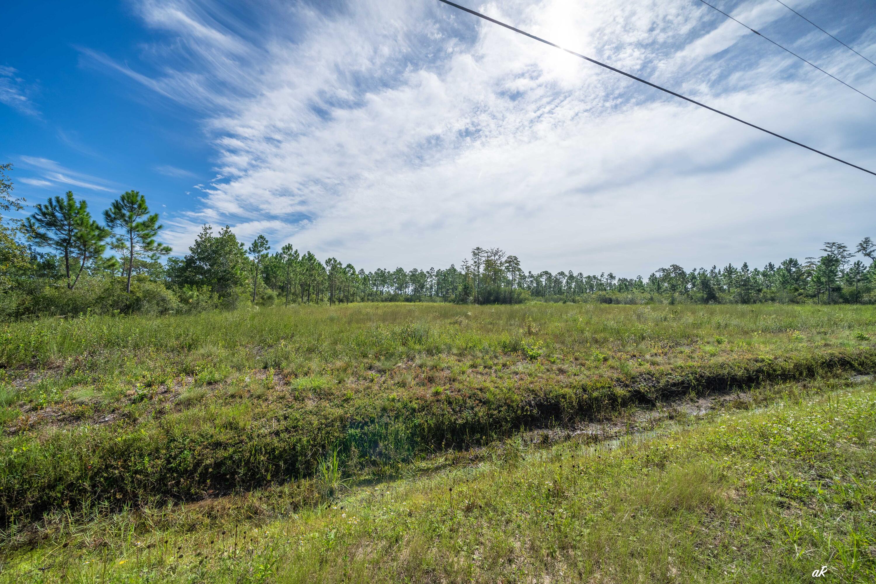 NO RECORDED SUBDIVISION - Land