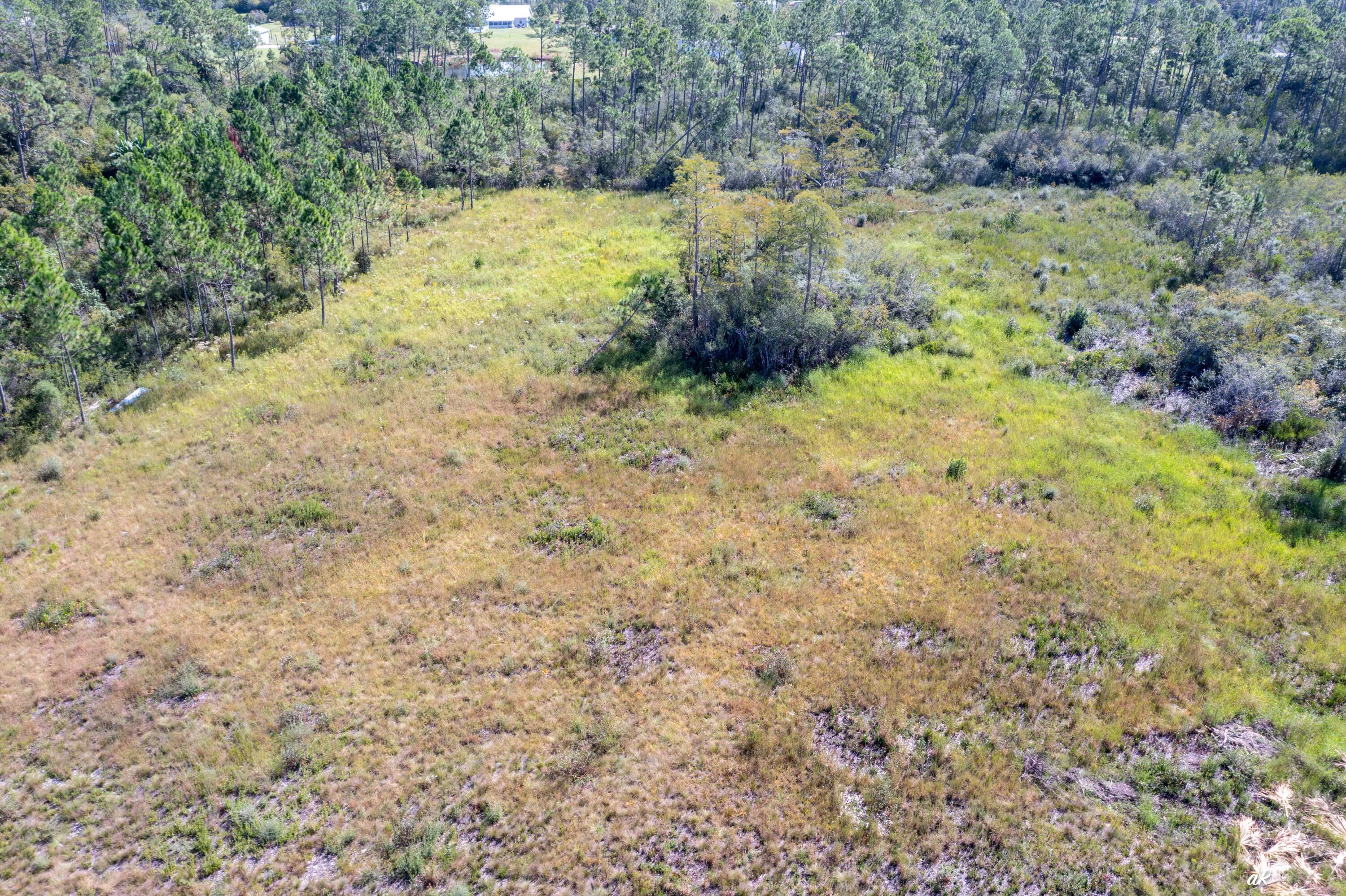 NO RECORDED SUBDIVISION - Land